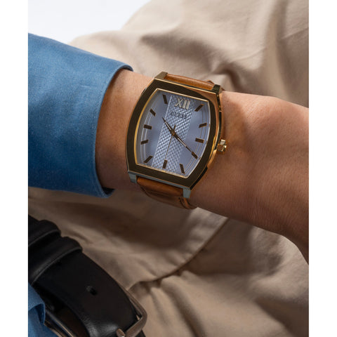 Reloj Guess de hombre Punctual color café con carátula azul