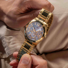 Reloj Guess Hombre Zen color oro